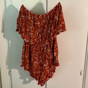 strapless princess polly romper. size small